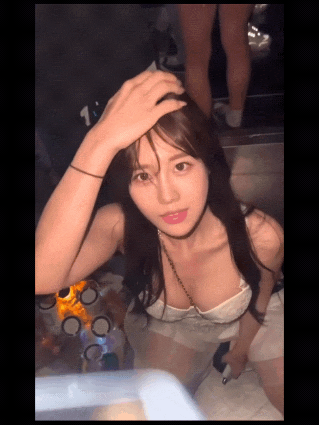 1029021495_KZwTRl1S_fcde440dd717d16f1e4bdd9c832e13a3321cda7d.gif